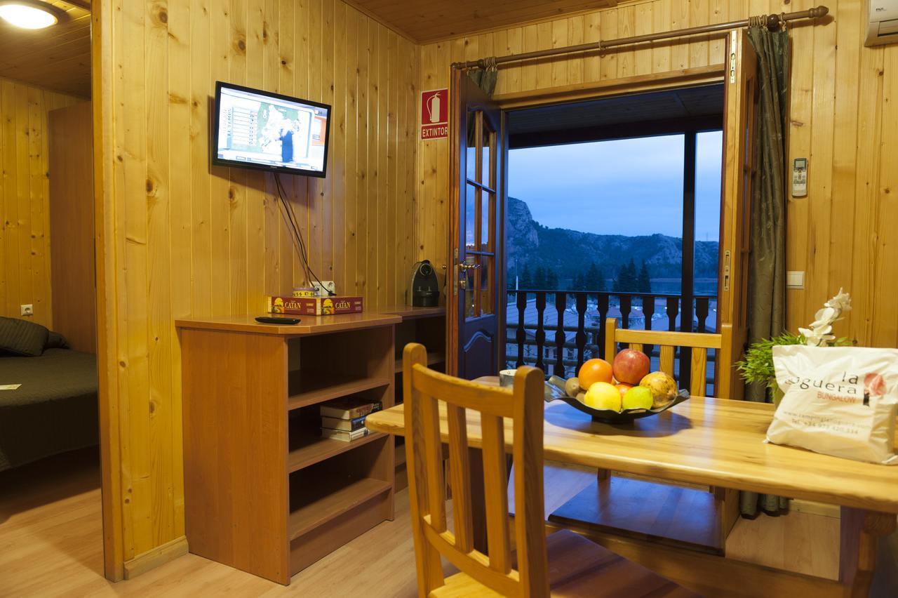 La Noguera Camping Sant Llorenç de Montgai المظهر الخارجي الصورة